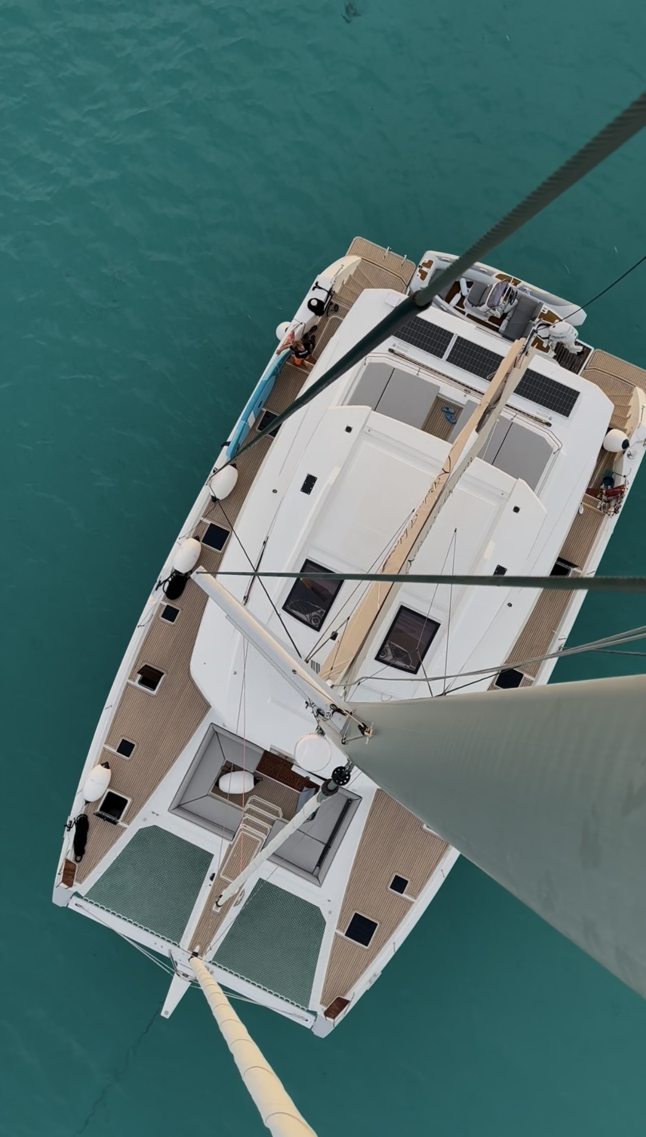Pourquoi louer un catamaran de luxe en Corse du Sud.